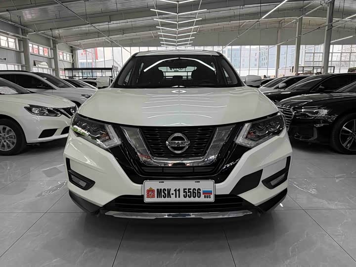 Фото 2 - Nissan X-Trail