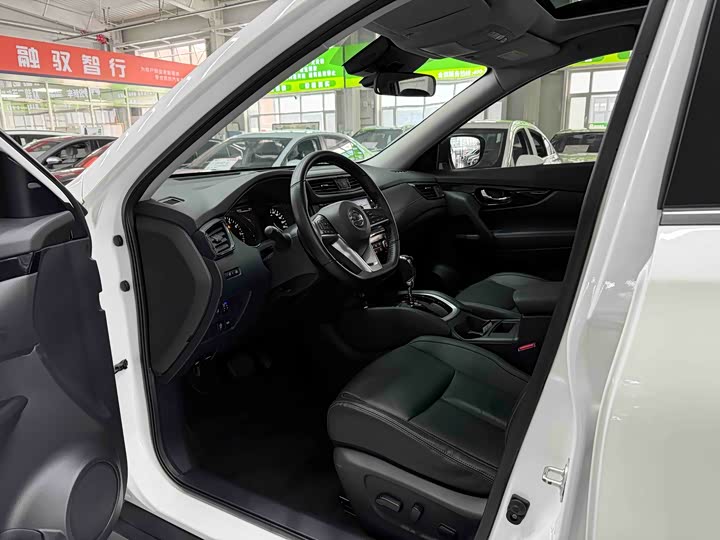 Фото 7 - Nissan X-Trail