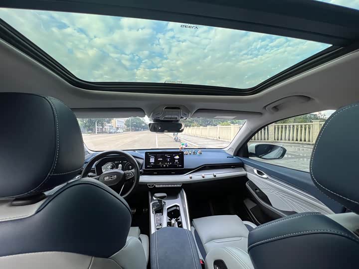 Фото 7 - Geely Preface