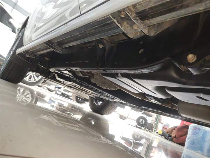 Фото 22 - Nissan Terra