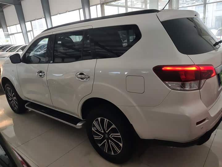 Фото 5 - Nissan Terra