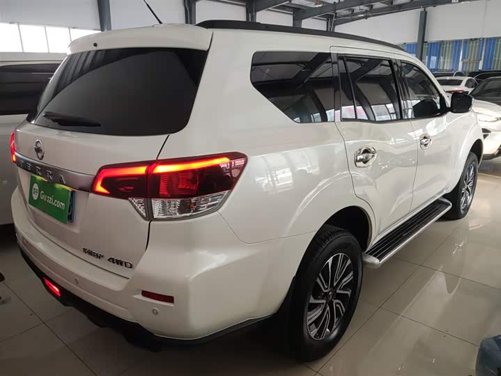 Фото 7 - Nissan Terra