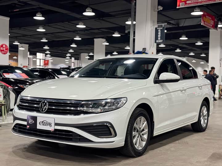 Фото 1 - Volkswagen Bora