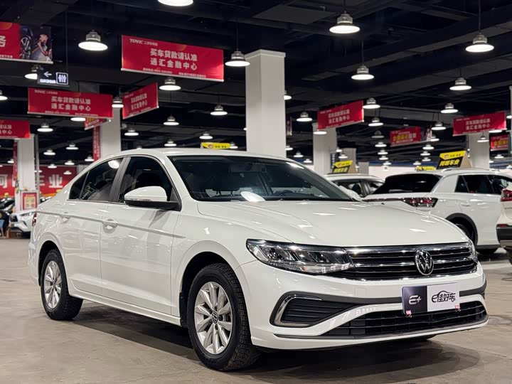 Фото 3 - Volkswagen Bora