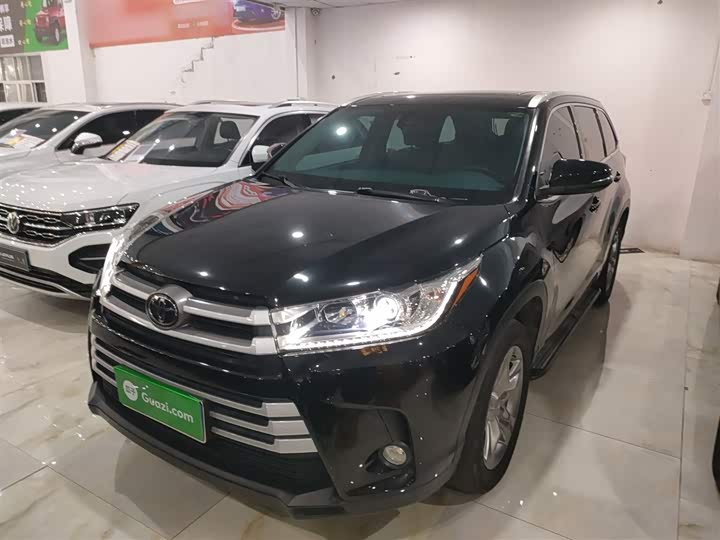 Фото 2 - Toyota Highlander
