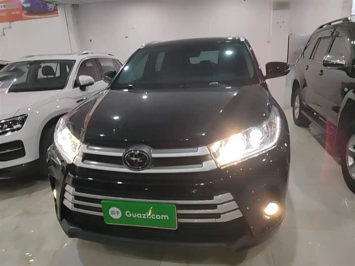 Фото 3 - Toyota Highlander