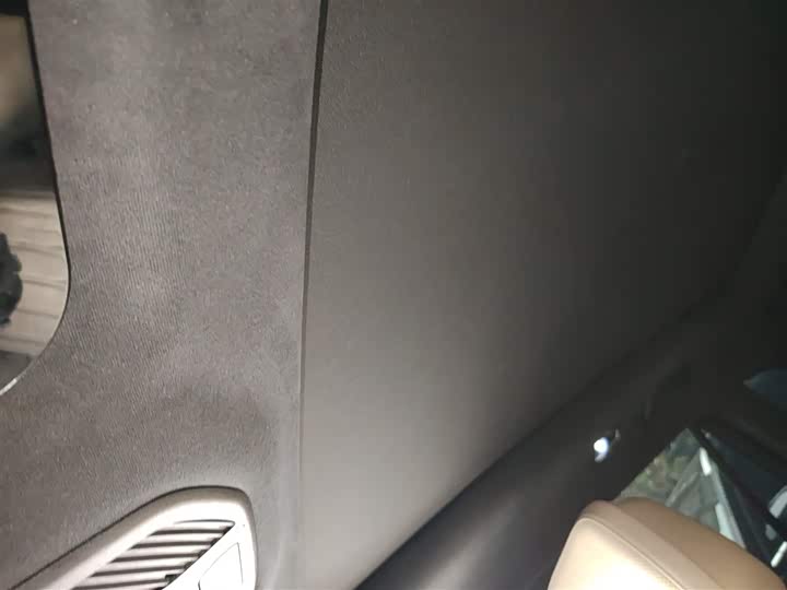 Фото 18 - Geely Monjaro