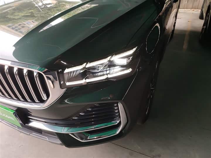 Фото 24 - Geely Monjaro