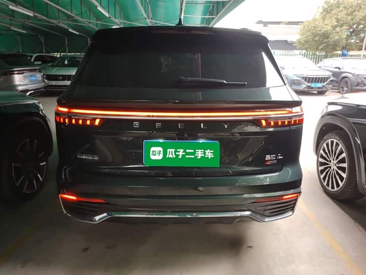 Фото 6 - Geely Monjaro