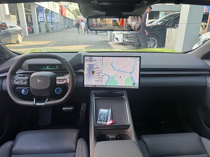 Фото 17 - XPeng P7