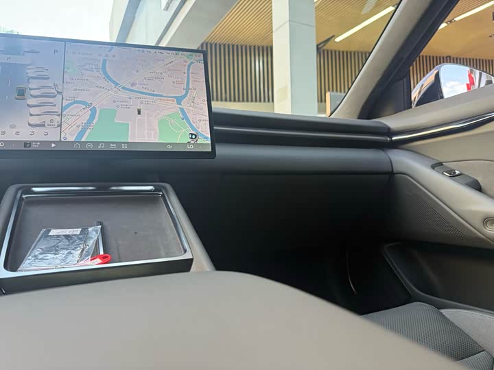 Фото 19 - XPeng P7