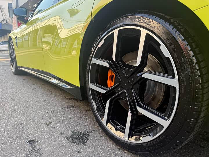 Фото 6 - XPeng P7