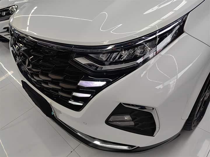 Фото 24 - Hyundai Custo