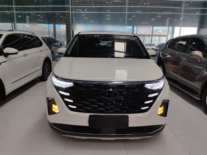 Фото 3 - Hyundai Custo