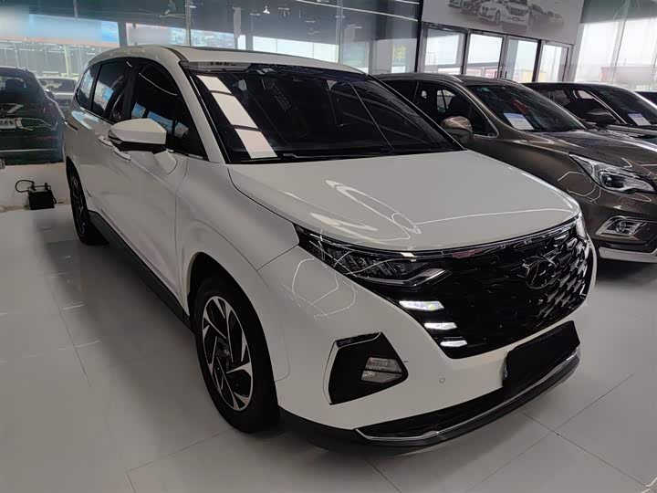 Фото 4 - Hyundai Custo