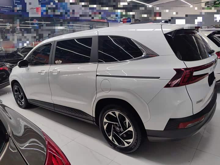 Фото 5 - Hyundai Custo