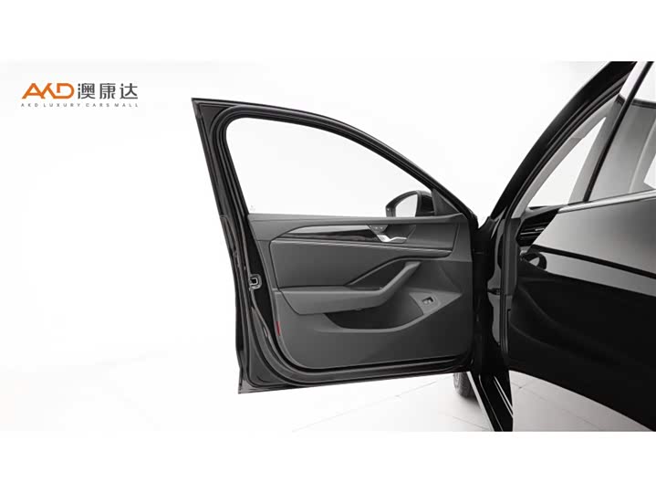 Фото 10 - Volkswagen Magotan