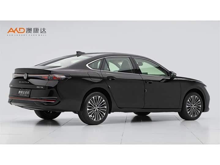 Фото 3 - Volkswagen Magotan