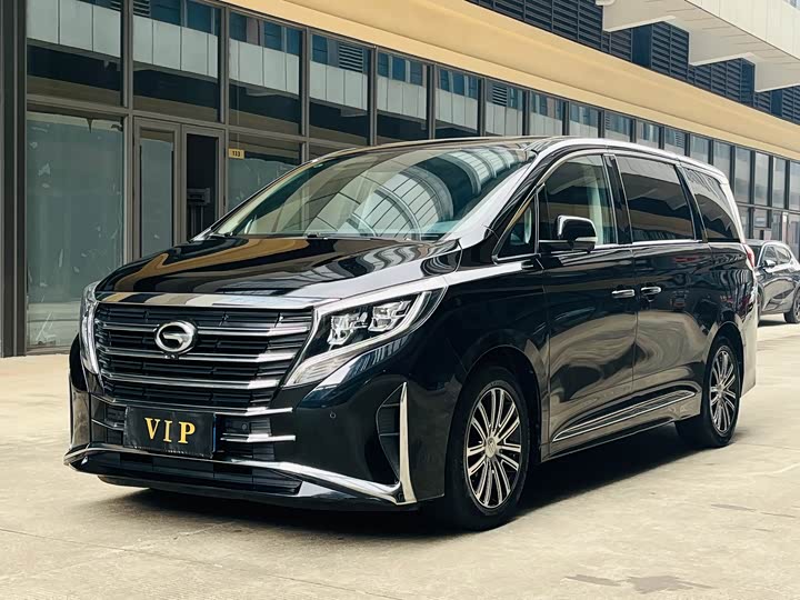 Фото 1 - GAC Trumpchi M8