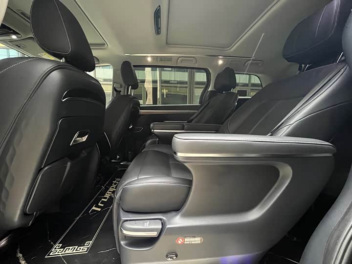 Фото 11 - GAC Trumpchi M8