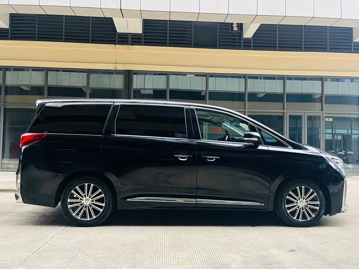 Фото 4 - GAC Trumpchi M8