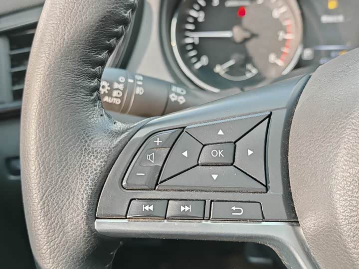 Фото 21 - Nissan X-Trail