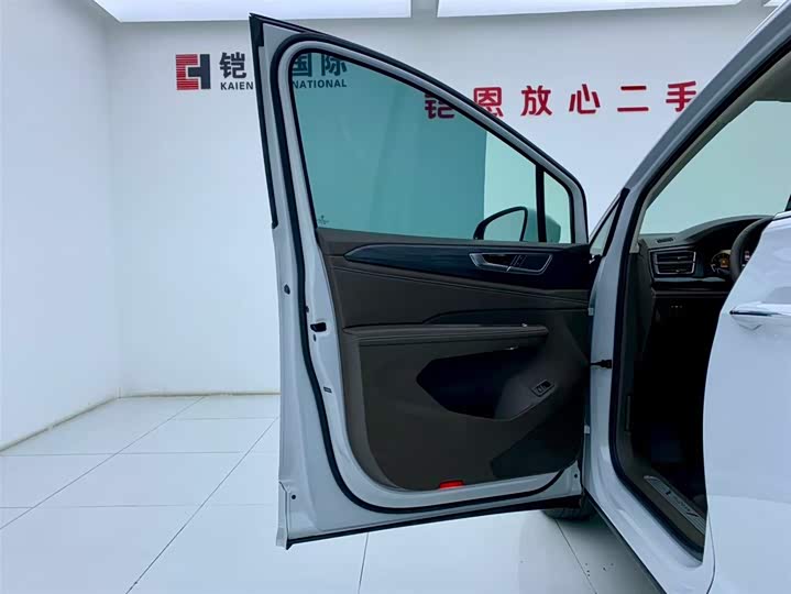 Фото 32 - Volkswagen Viloran