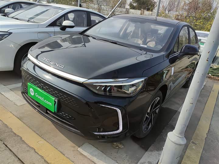 Фото 2 - Beijing EU5 Plus