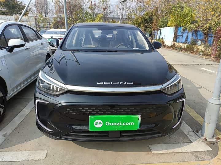 Фото 3 - Beijing EU5 Plus