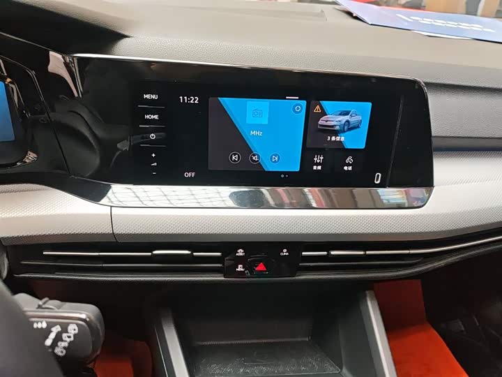 Фото 13 - Volkswagen Golf