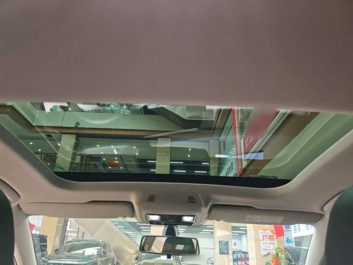 Фото 18 - Volkswagen Golf