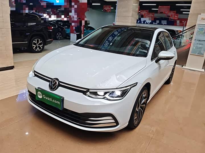 Фото 2 - Volkswagen Golf