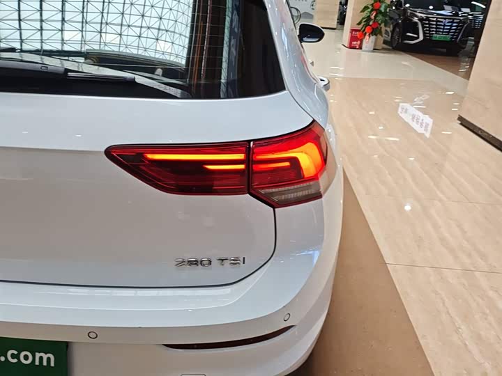 Фото 8 - Volkswagen Golf