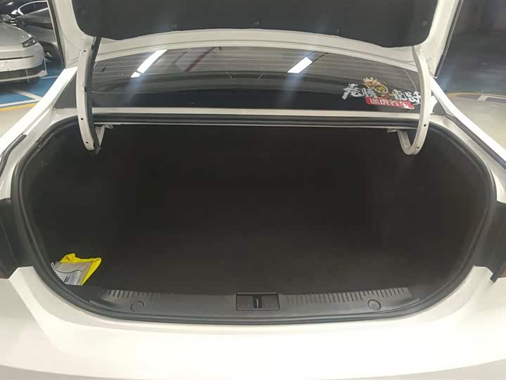 Фото 4 - Roewe i6