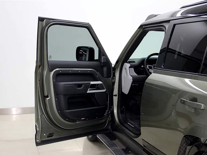 Фото 5 - Land Rover Defender