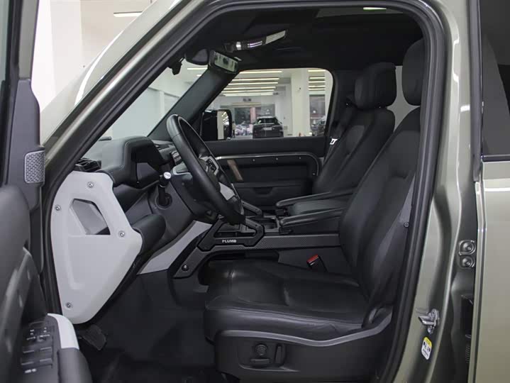 Фото 7 - Land Rover Defender