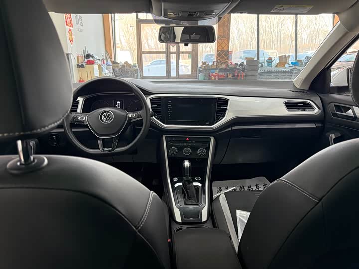 Фото 11 - Volkswagen T-Roc