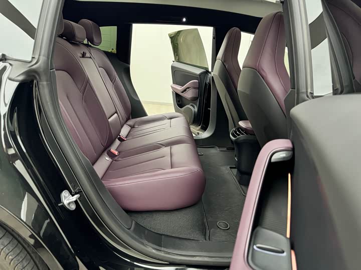 Фото 5 - Nio ET5T