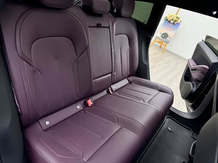 Фото 7 - Nio ET5T