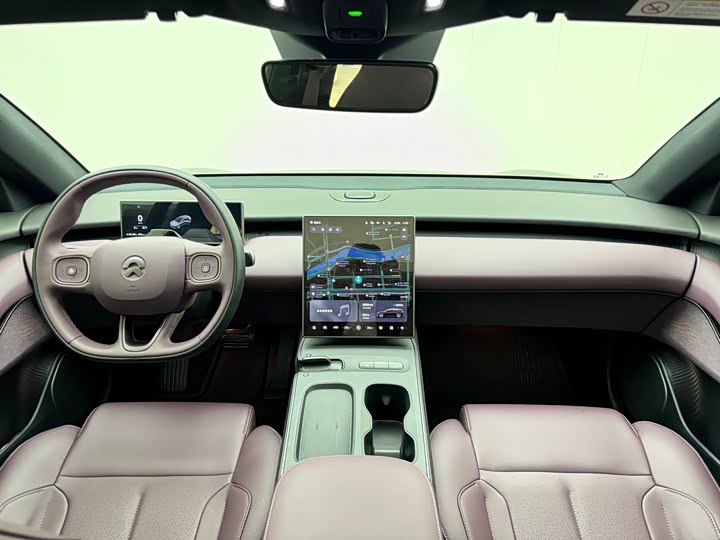 Фото 8 - Nio ET5T