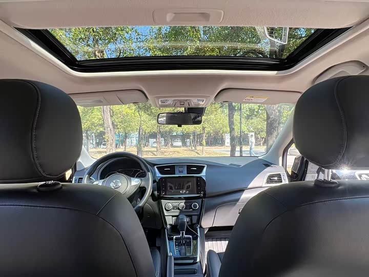 Фото 10 - Nissan Sylphy