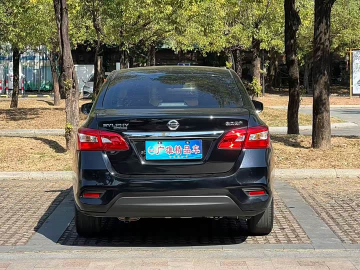 Фото 7 - Nissan Sylphy