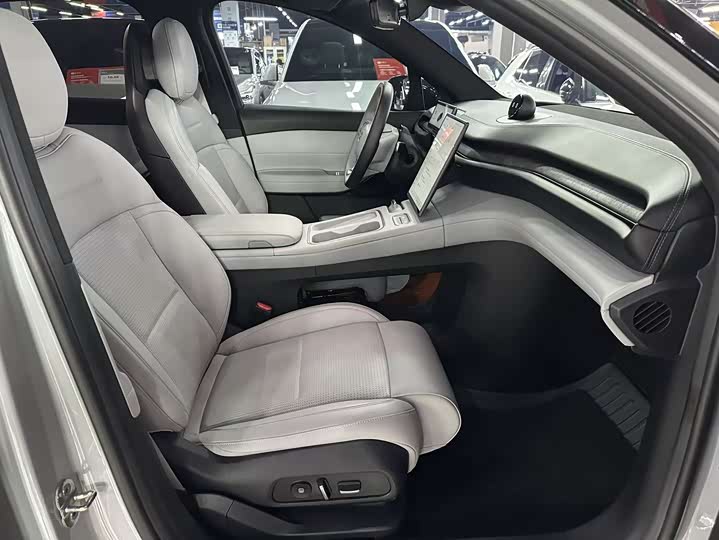 Фото 10 - Nio ES6