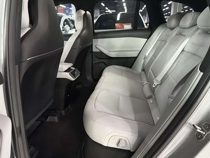 Фото 9 - Nio ES6