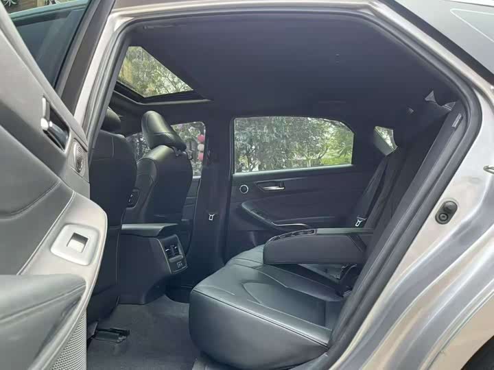 Фото 6 - Toyota Avalon