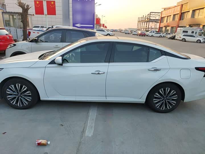 Фото 5 - Nissan Teana