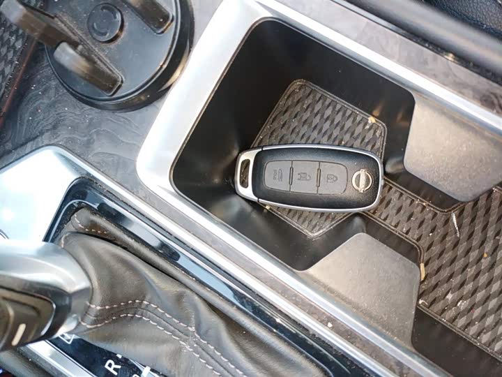 Фото 9 - Nissan Teana