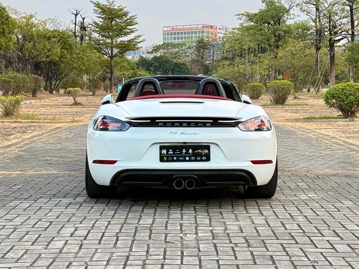 Фото 24 - Porsche 718