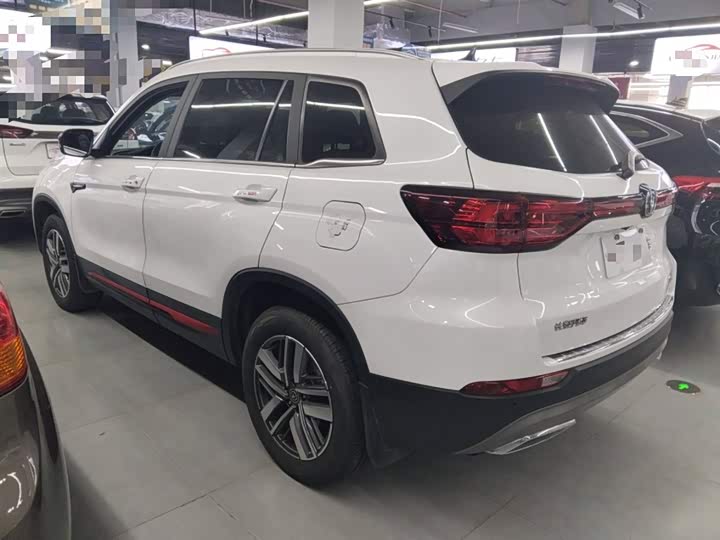 Фото 4 - Changan CS75