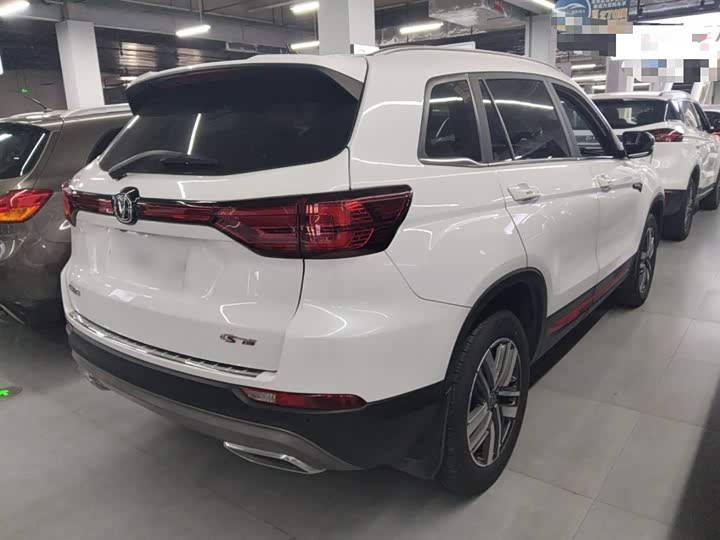 Фото 6 - Changan CS75